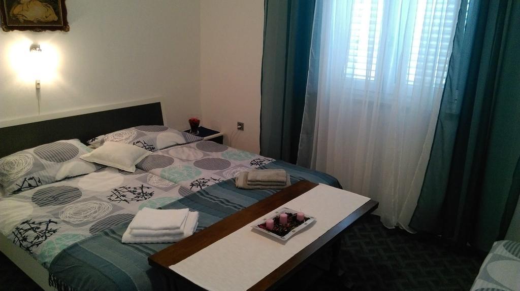 Rina Apartments Лабин Экстерьер фото